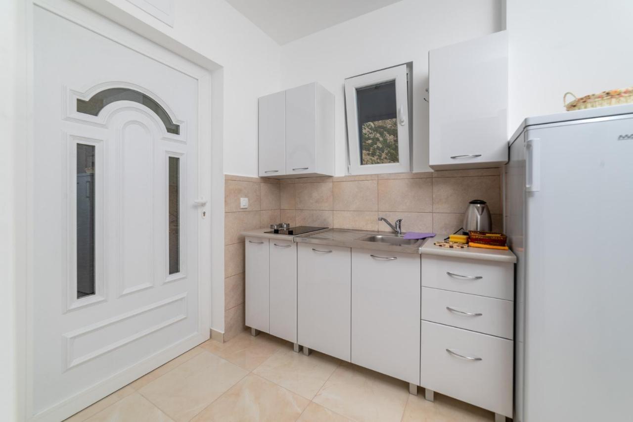 Java Apartments Dobrota Luaran gambar